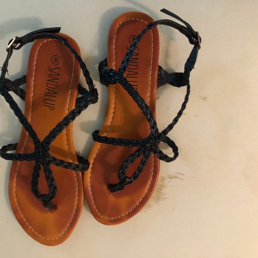 Women’s sandals
